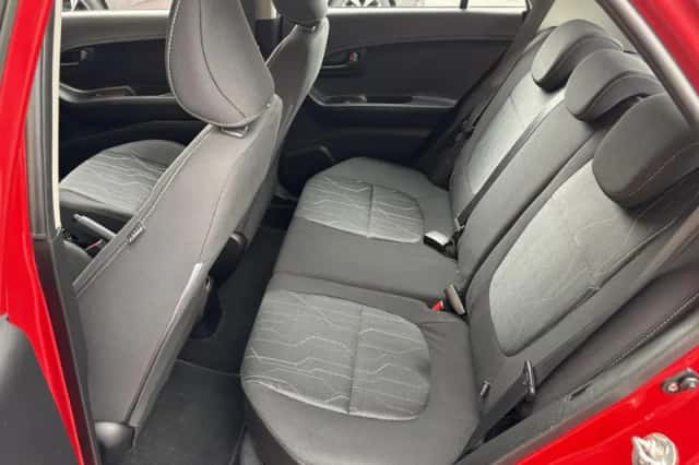 Kia Picanto (2014) thumbnail 6
