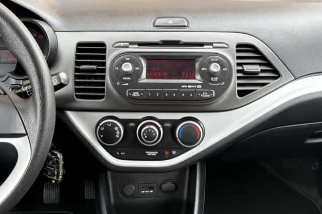 Kia Picanto (2014) thumbnail 9