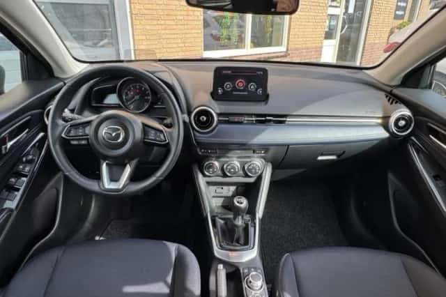 Mazda 2 (2021) thumbnail 15