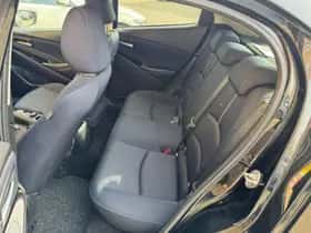 Mazda 2 (2021) thumbnail 16