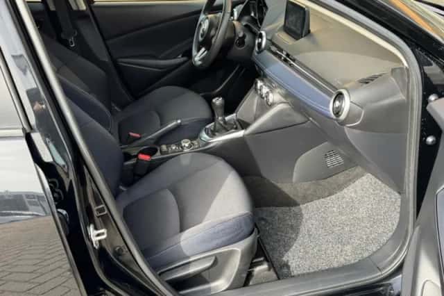 Mazda 2 (2021) thumbnail 10