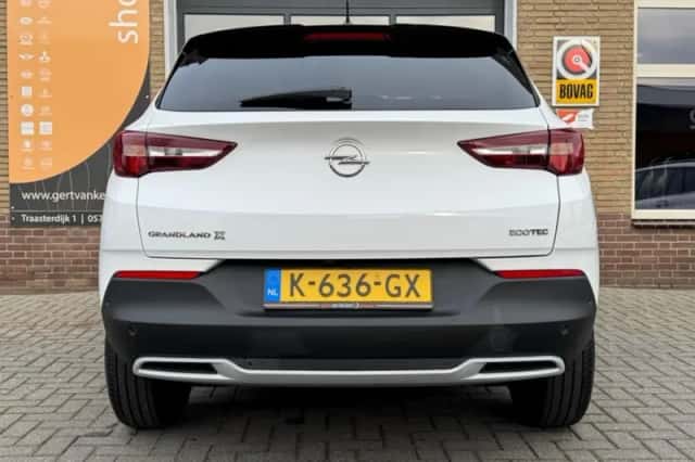 Opel Grandland X (2020) thumbnail 18