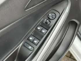 Opel Grandland X (2020) thumbnail 25