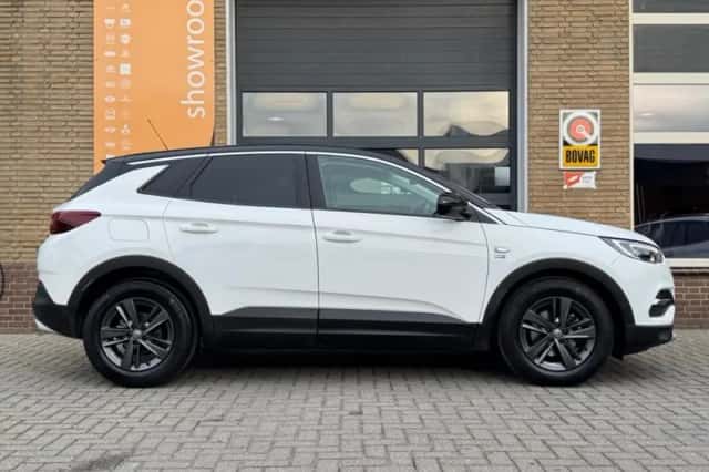 Opel Grandland X (2020) thumbnail 29