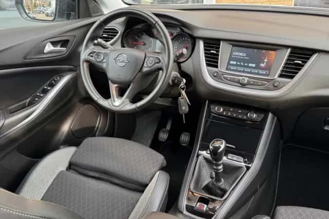 Opel Grandland X (2020) thumbnail 4