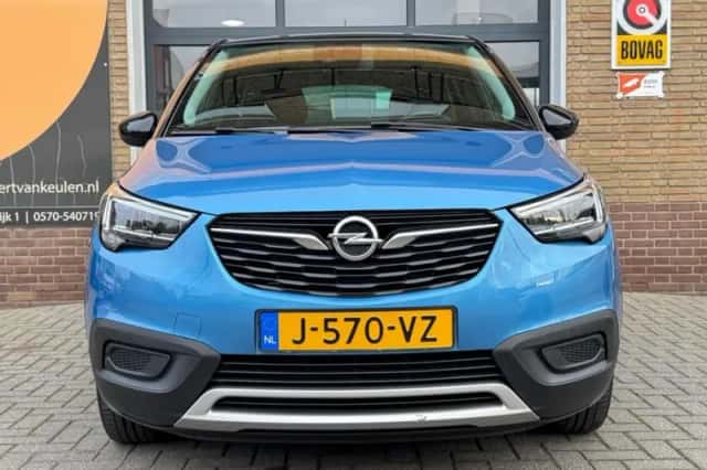 Opel Crossland X (2020) thumbnail 2