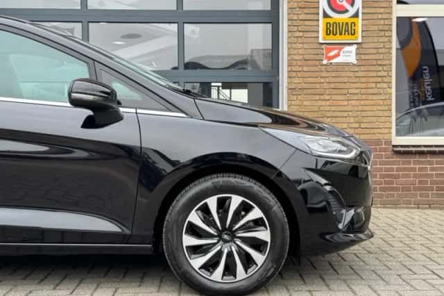 Ford Fiesta (2022) thumbnail 12