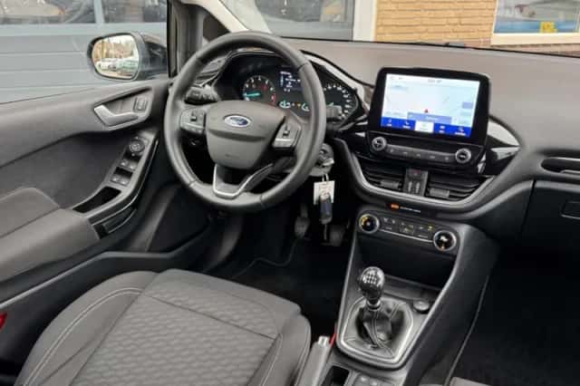 Ford Fiesta (2022) thumbnail 4