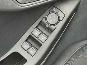 Ford Fiesta (2022) thumbnail 33