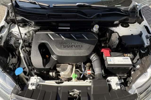 Suzuki Vitara (2016) thumbnail 14