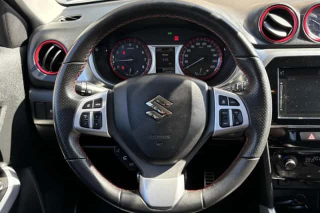 Suzuki Vitara (2016) thumbnail 27