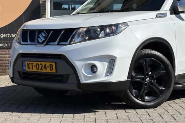 Suzuki Vitara (2016) thumbnail 30