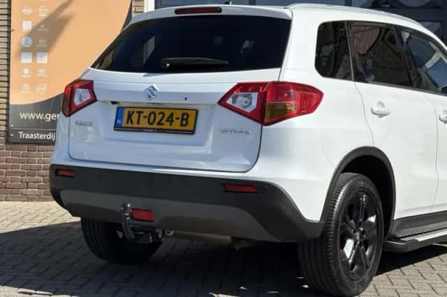 Suzuki Vitara (2016) thumbnail 37