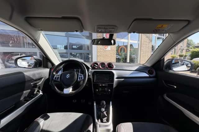 Suzuki Vitara (2016) thumbnail 46