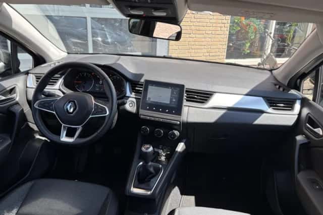 Renault Captur (2023) thumbnail 13