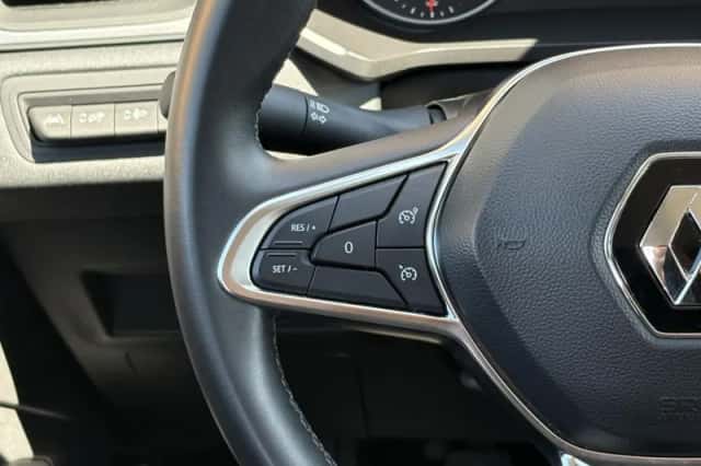 Renault Captur (2023) thumbnail 27