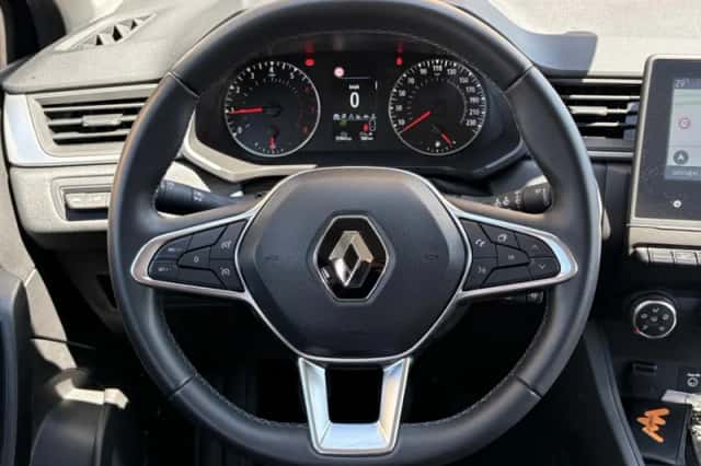 Renault Captur (2023) thumbnail 9