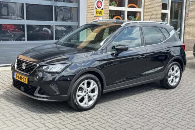 SEAT Arona (2023) thumbnail 11