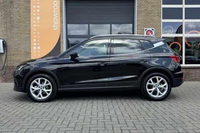SEAT Arona (2023) thumbnail 12