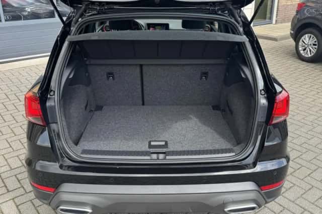 SEAT Arona (2023) thumbnail 14