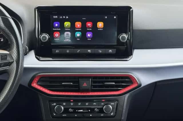 SEAT Arona (2023) thumbnail 18