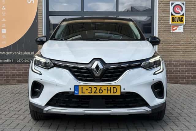 Renault Captur (2021) thumbnail 5