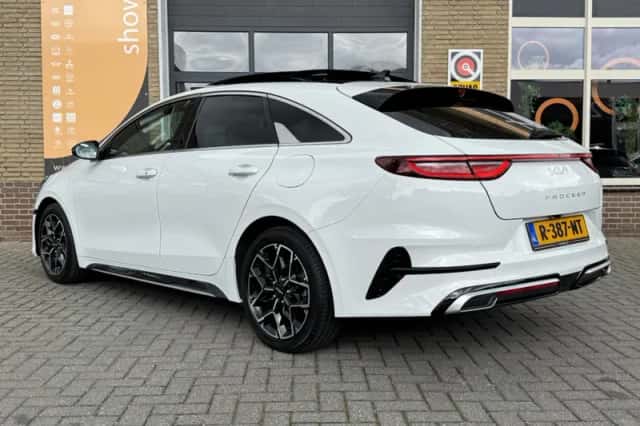 Kia PRO CEED (2022) thumbnail 2