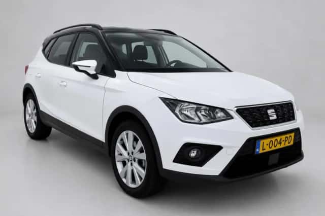 SEAT Arona (2021) thumbnail 2
