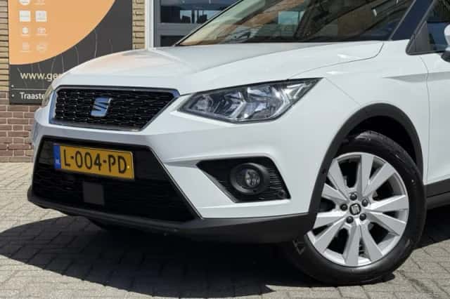 SEAT Arona (2021) thumbnail 6