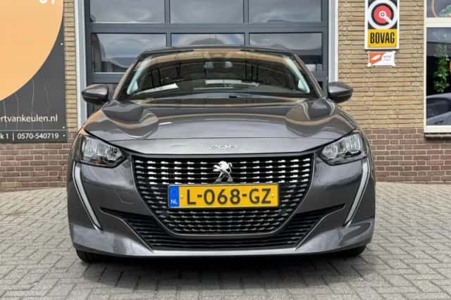 Peugeot 208 (2021) thumbnail 2