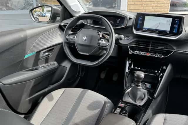 Peugeot 208 (2021) thumbnail 4