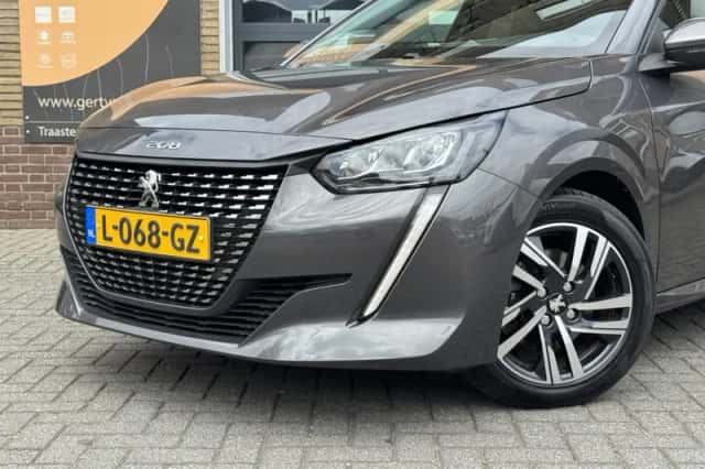 Peugeot 208 (2021) thumbnail 4