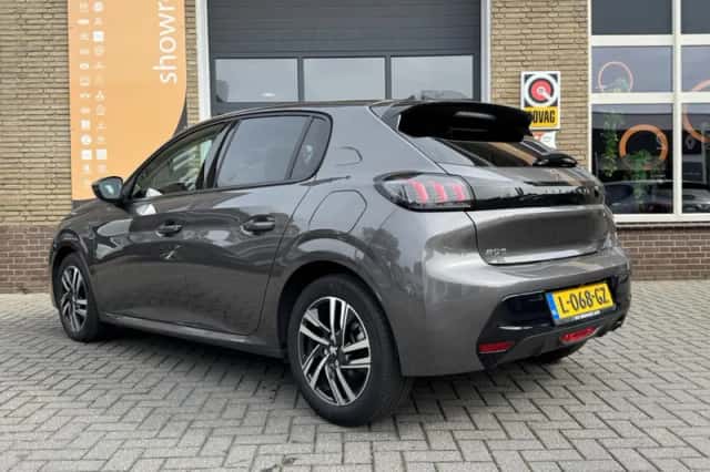 Peugeot 208 (2021) thumbnail 5