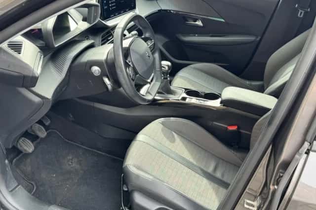 Peugeot 208 (2021) thumbnail 7