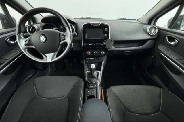 Renault Clio (2015) thumbnail 2