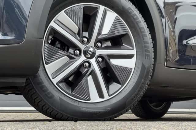 Kia Niro (2020) thumbnail 6