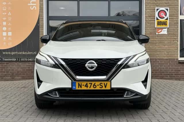 Nissan Qashqai (2022) thumbnail 2