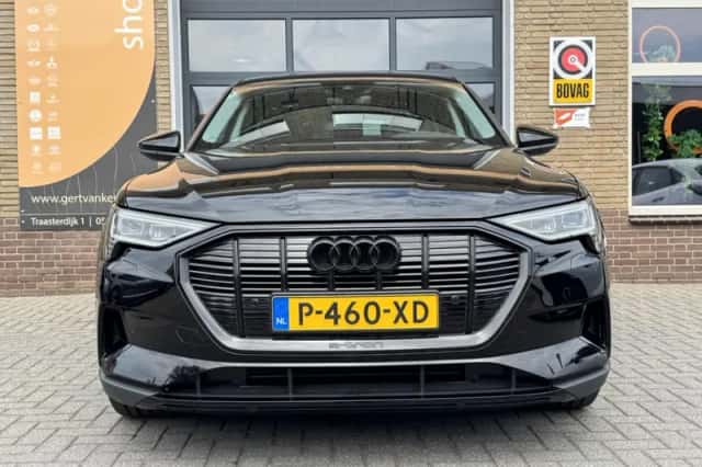 Audi e-tron (2022) thumbnail 4