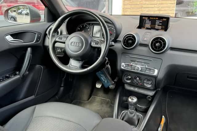 Audi A1 (2018) thumbnail 3