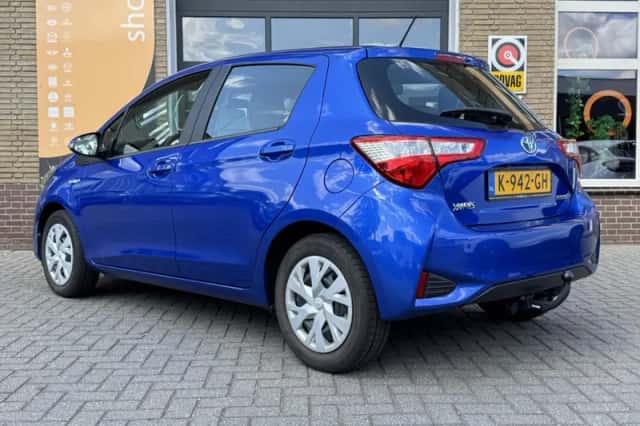 Toyota Yaris (2020) thumbnail 5