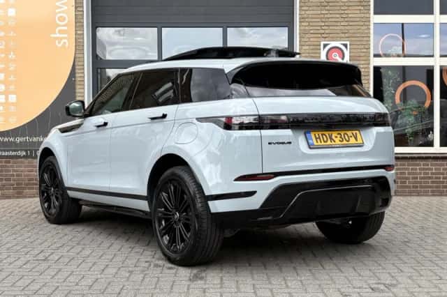 Land Rover Range Rover Evoque (2025) thumbnail 3