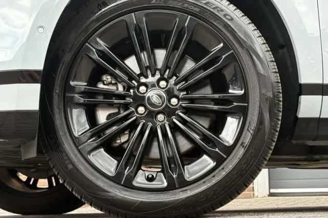 Land Rover Range Rover Evoque (2025) thumbnail 6