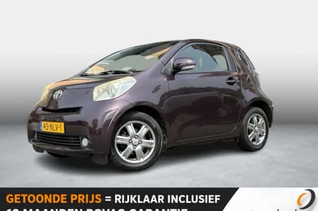 Toyota IQ (2010) thumbnail 1