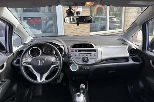 Honda Jazz (2010) thumbnail 5