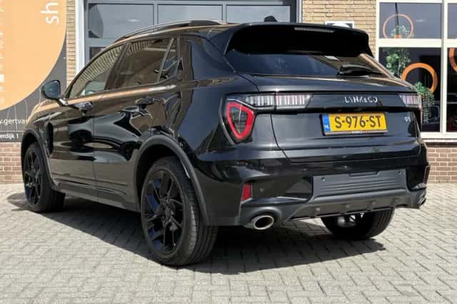 Lynk & Co 01 (2023) thumbnail 3