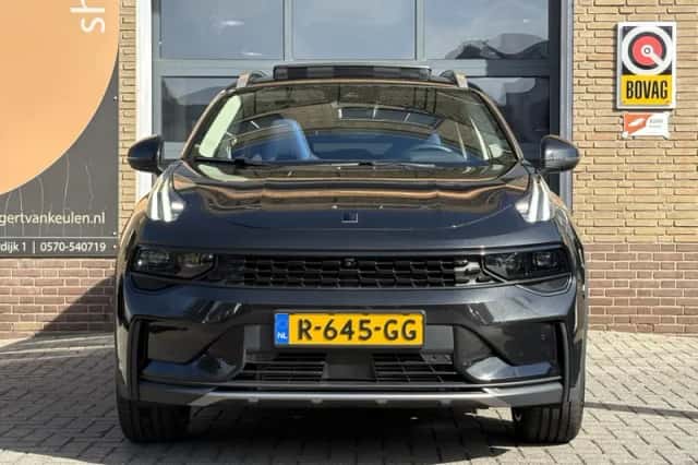 Lynk & Co 01 (2022) thumbnail 2