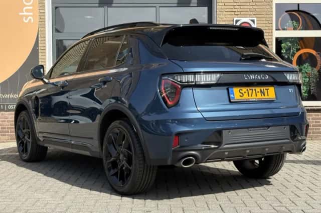 Lynk & Co 01 (2023) thumbnail 3