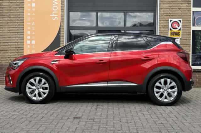 Renault Captur (2020) thumbnail 3