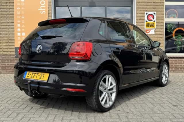 Volkswagen Polo (2015) thumbnail 3