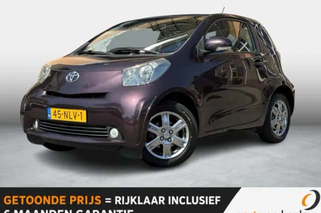 Toyota IQ (2010) thumbnail 1
